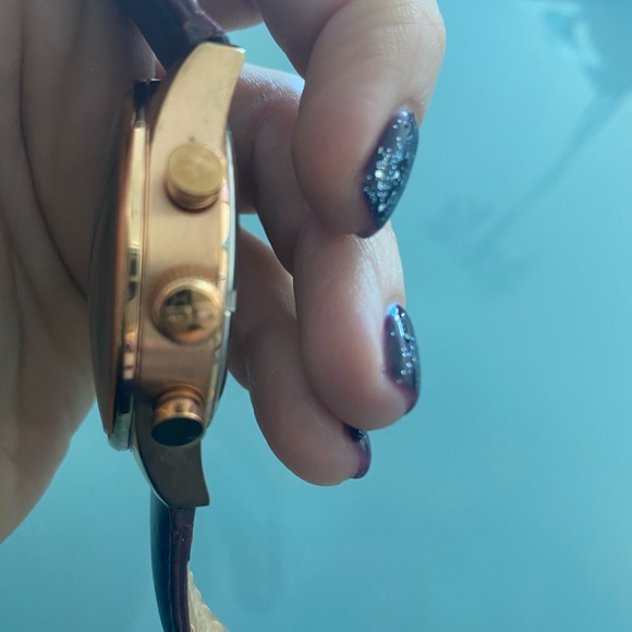 Beautiful Jorg Gray Watch - Picture 5 of 9